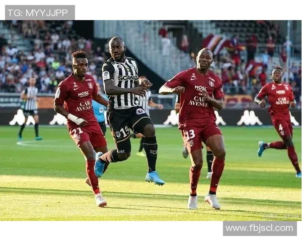 森索罗主场迎战那不勒斯争夺意甲积分榜关键战役