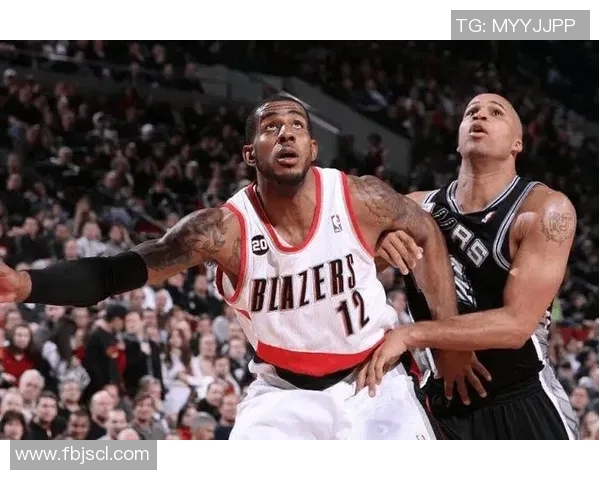 夏季联赛精彩对决湖人队与篮网队的巅峰对抗回顾与分析 夏季联赛精彩对决湖人队与篮网队的巅峰对抗回顾与分析